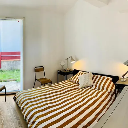 Maison A 5 Min Des Plages Et Du Centre Avec Jardin Et Parking * ביאריץ